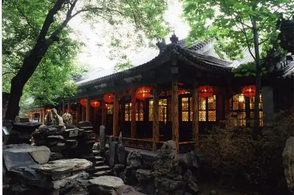 诠释福文化康熙御笔天下第一福孙旭光恭王府的天下第一福