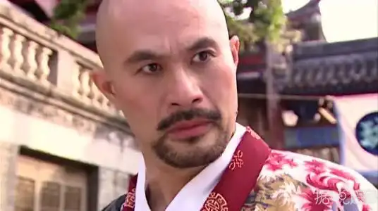 会演戏画画自黑又宠妻,难怪教的儿子能成为韩国女性情人