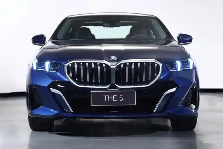 全新一代长轴宝马5系/i5全球首发,最具时代精神的智能豪华座驾!