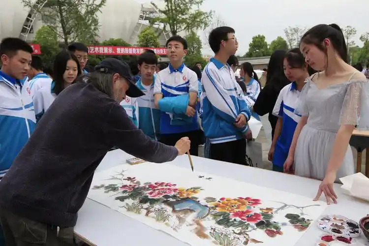 四川省都江堰中学第二十九届艺术节现场书法绘画活动