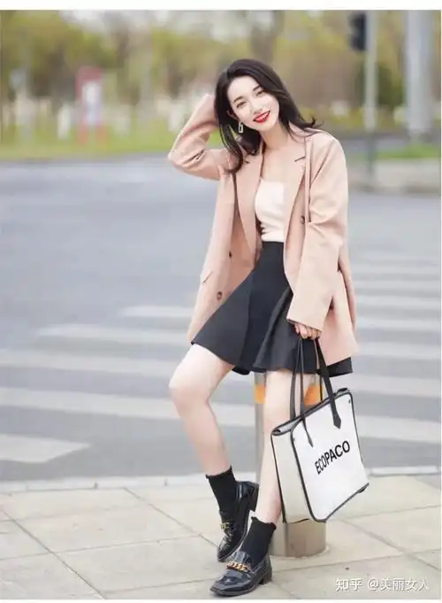 女人怎么穿衣搭配才能有气质