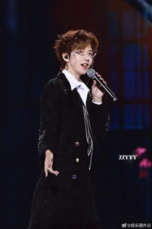 贺峻霖脸链##贺峻霖脸链造型