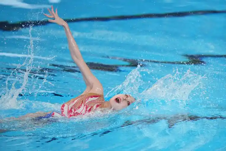 花样游泳徐汇妍获女单技术自选季军