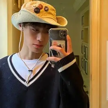 男生头像频道提供更多与头像男生,高富帅,霸气,超酷,个性,微信,相关的