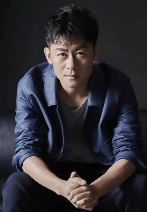 如今,他终于洗白了_李响_李健_安欣