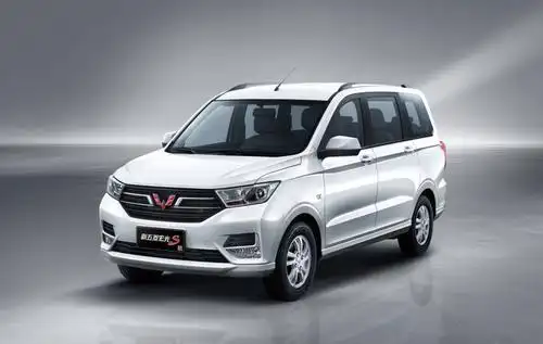 硬朗非凡装下生活梦想新五菱宏光s重磅归来