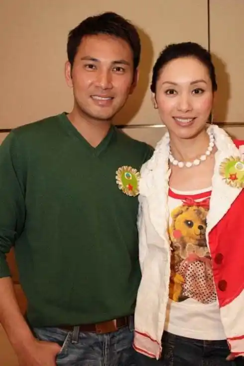 吃软饭的四位男明星妻子都是亿万富婆至少少奋斗几十年