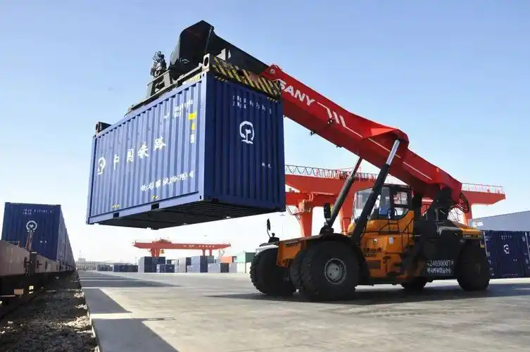 运煤的集装箱没有盖下雨怎么办