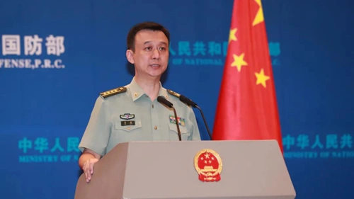 中印国防部长在莫斯科举行会晤