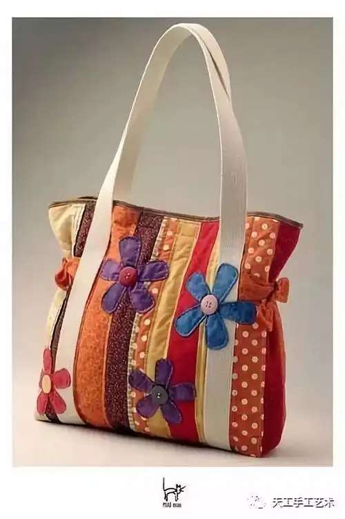 【拼布】用碎布一块一块的拼接成手工拼布包包(有视频教程)
