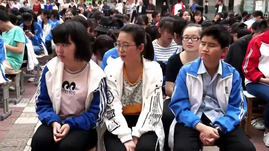 眉县槐芽中学2018届高三毕业典礼