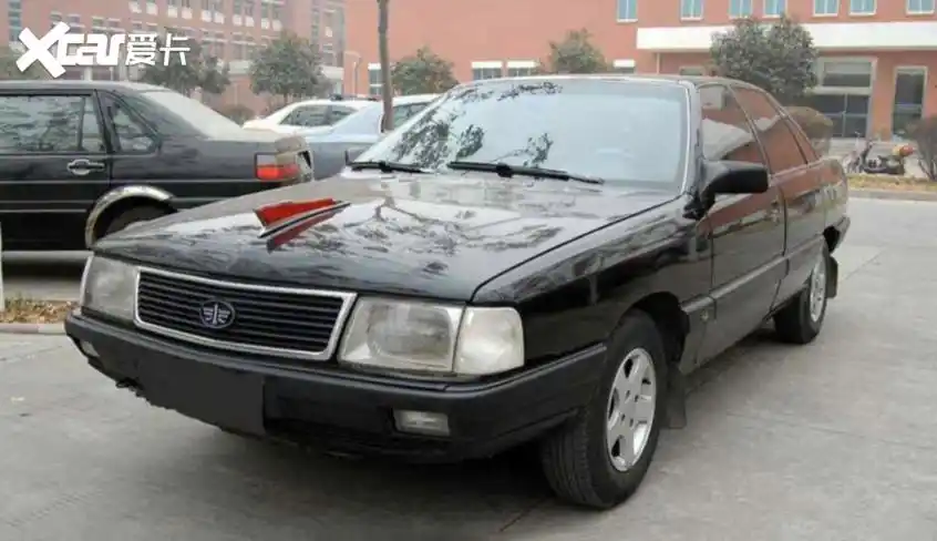 一同回顾"国车"变迁:新时代红旗的崛起与创新-爱卡汽车