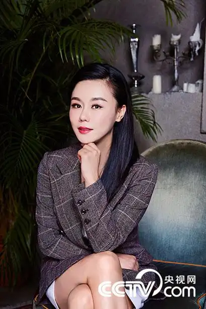 杨璐_中央电视台主持人_央视网(cctv.com)