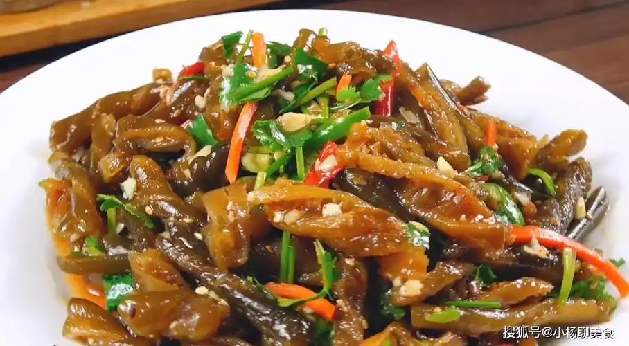 教你做家庭版凉拌海茸,酸辣脆爽开胃,不二选择_东方养生频道_东方养生