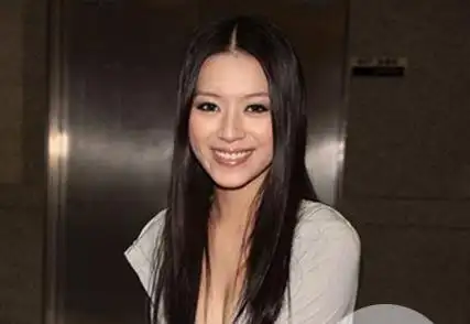 李妍瑾男友是谁李妍瑾为何清空微博
