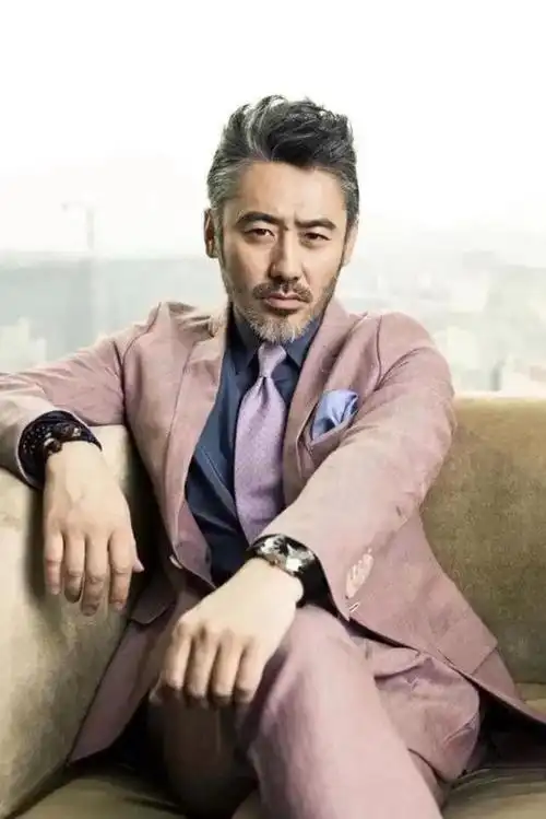 留胡子男明星大叔(那些蓄须的男星告诉我们)(59)