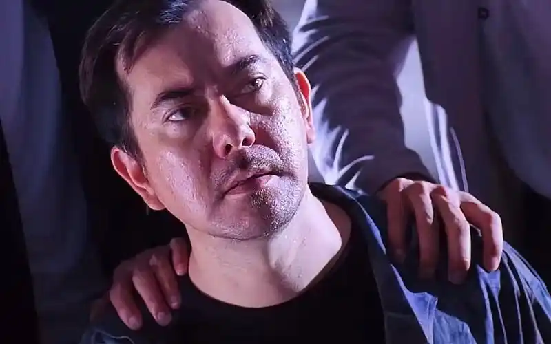 黄秋生 演的角色真的挺不错,单枪匹马救儿子