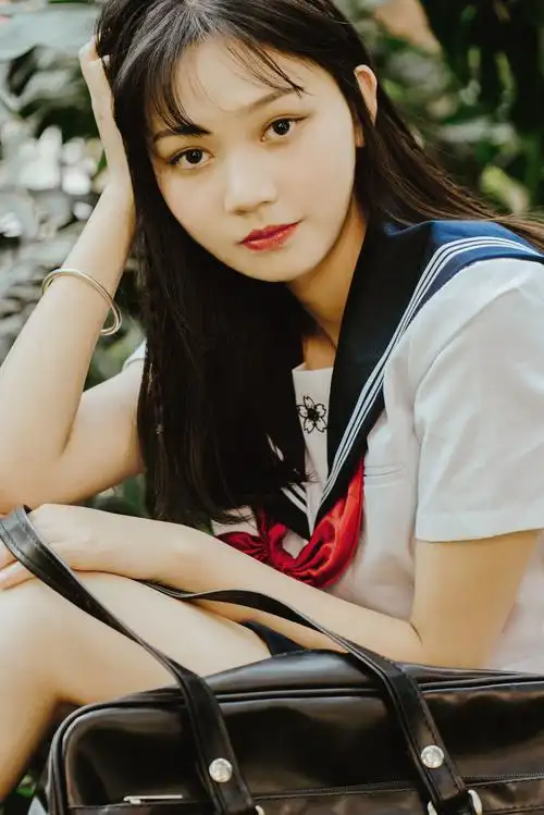 水手服美女清新养眼校园写真图片