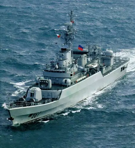 军迷回忆录:上世纪90年代最大的国产护卫舰项目053h3型护卫舰_导弹