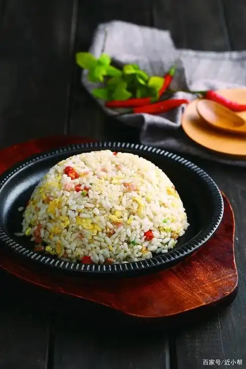 嗨一罐茶油炒饭