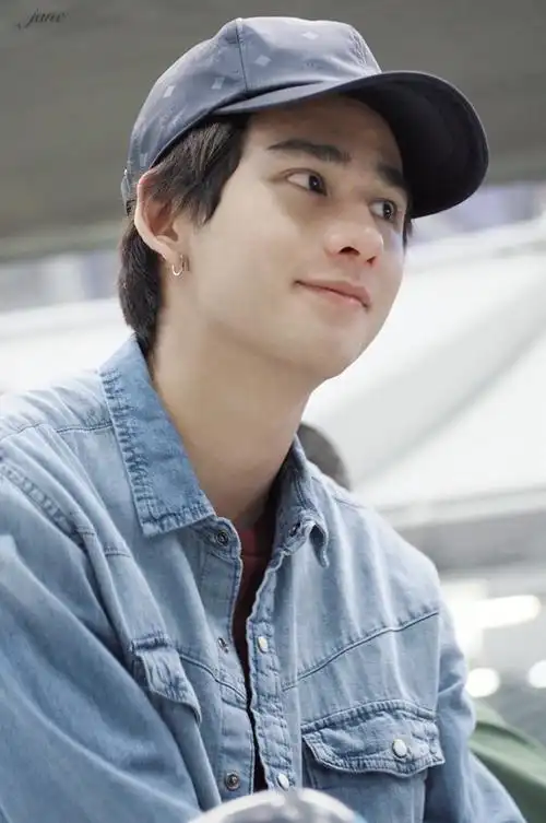 toeysittiwat book 学霸 张贵鑫 泰剧爱来了别错过