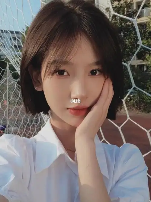 这款短发怎么样?