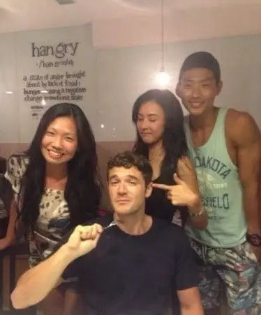 据悉,此行张柏芝把两个儿子lucas和quintus放在父亲张仁勇家,自己则