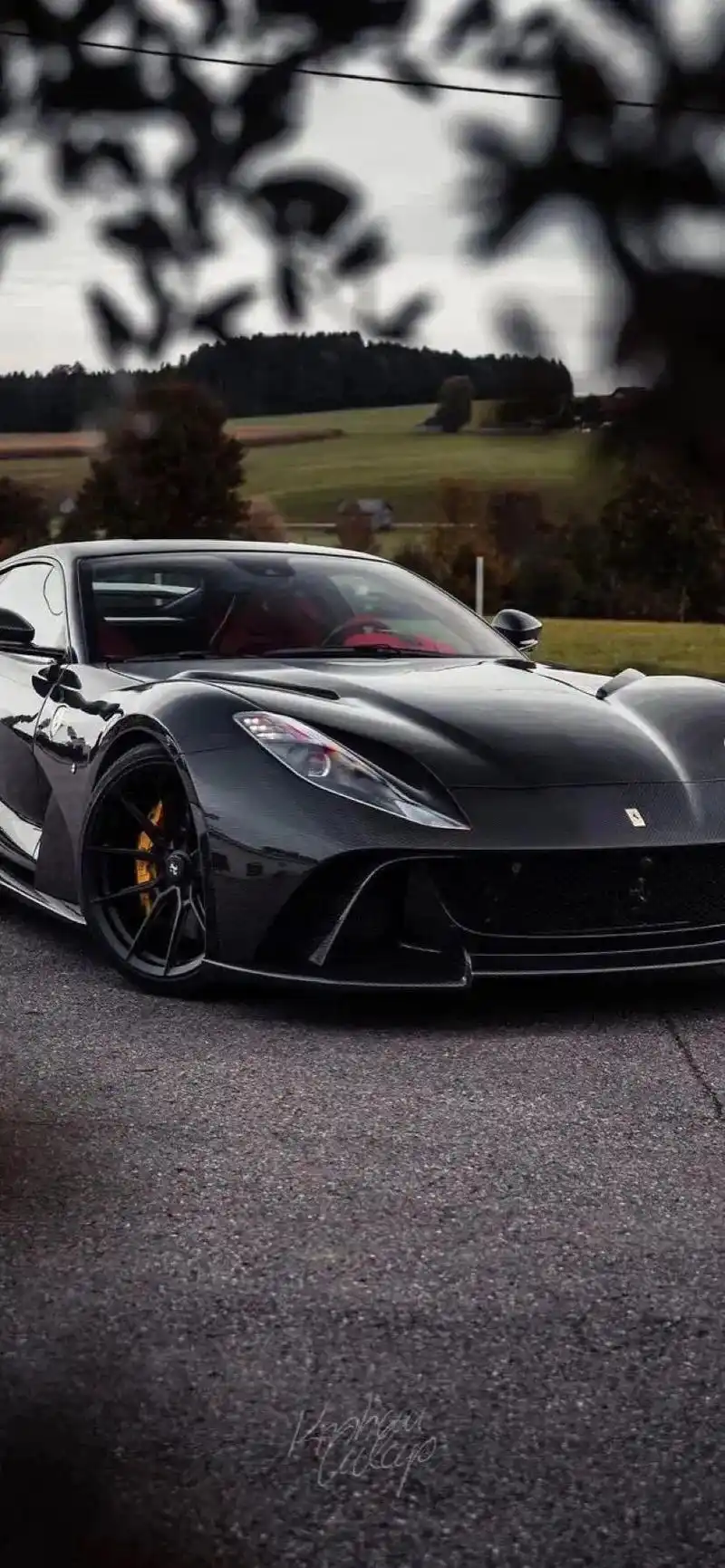超跑高清壁纸.生来出众,何必合群.#跑车壁纸#男人的梦想  - 抖音