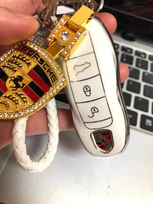 保时捷钥匙套实物hin好看了叭