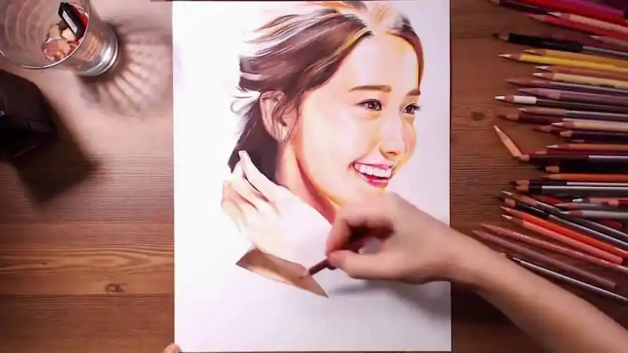 用彩铅画韩国女演员林允儿