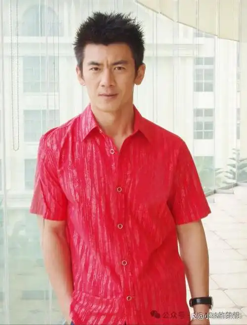 童年家庭的争吵,母亲的离开,父亲的不管,让任天野的内心变得更加的