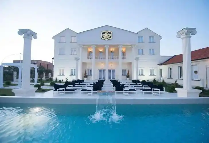 宫殿别墅民宿诺维萨德