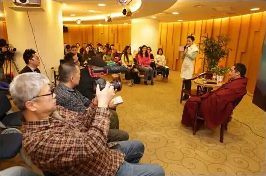 阿色.益西降错仁波切新书《生命的飞翔》在京发布