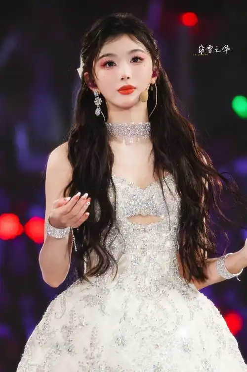 孔雪儿毕业快乐