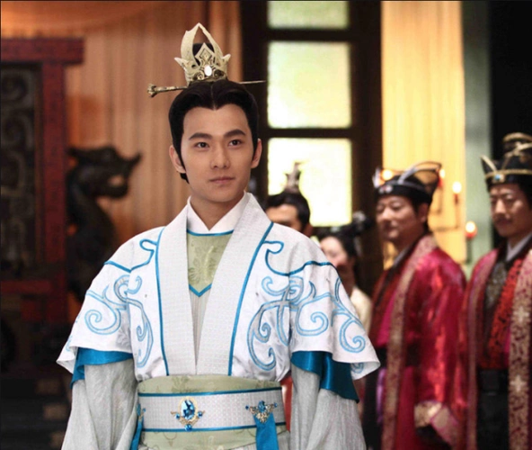 本是同根生相煎何太急曹丕得势后是如何对待兄弟曹植的