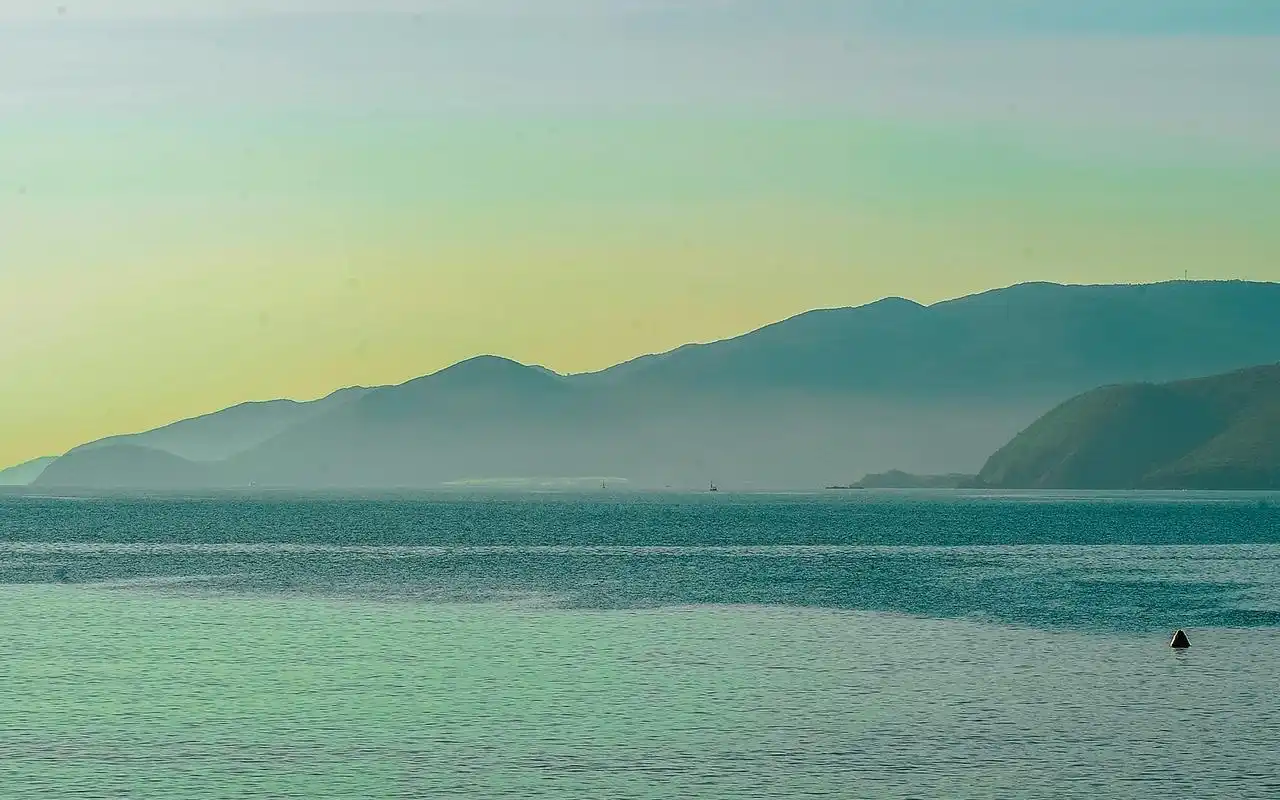 美丽的大海风景图片桌面壁纸