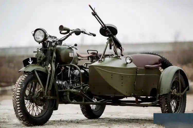 这款军用摩托车并非是日本纯国产,因为在第一次世界大战期间,日本深受