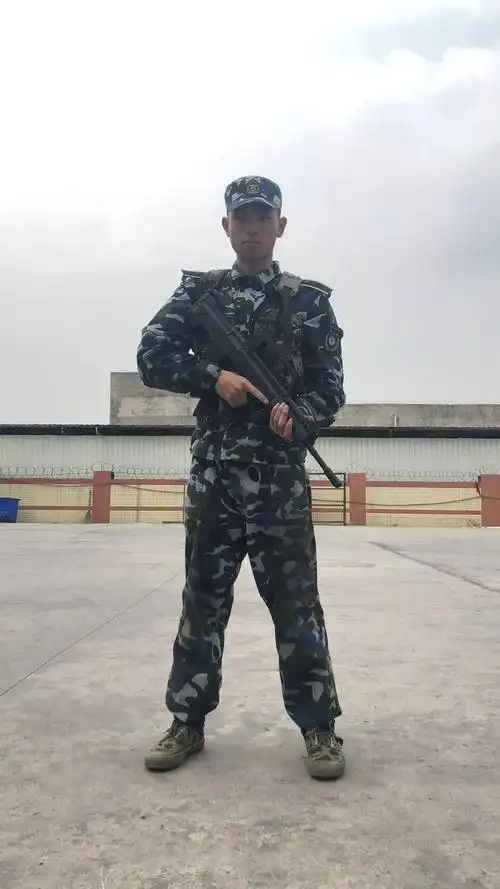 军训特辑强势围观最美军装照原来你穿上迷彩服这么美