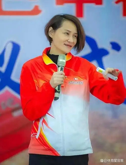 "跳水女皇"高敏:18岁成奥运冠军,卸甲归田后离婚又再婚