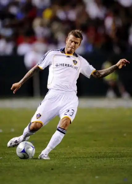 做客加州卡森hdc球场,与贝克汉姆效力的洛杉矶银河队进行一场热身赛