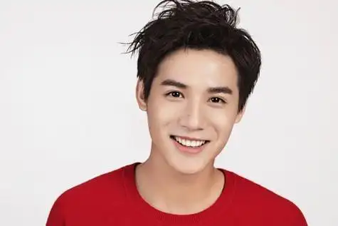 上窄下宽脸型明星适合剪短发吗,t台男星最适合的短头发造型设计