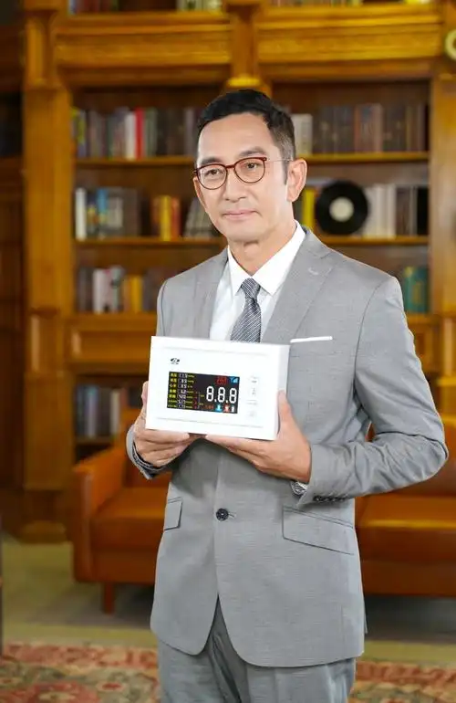 重磅官宣香港影视巨星吴启华倾情代言南雪体检机