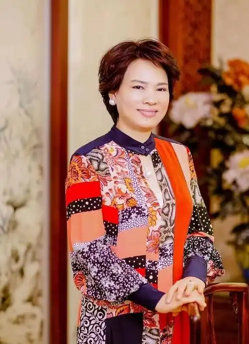 2017年12月8日,一场盛况空前的婚礼在义乌香格里拉大酒店举行.