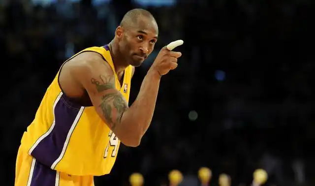 伦纳德夺奖后回忆科比:什么是好胜心?他竟然和我攀比投篮!