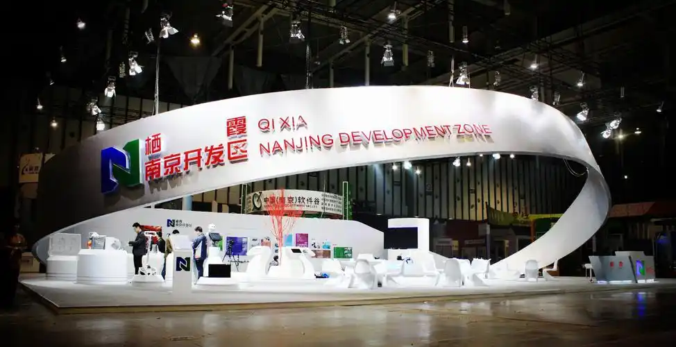 上海展台设计艺术的强调对比与侧重调和