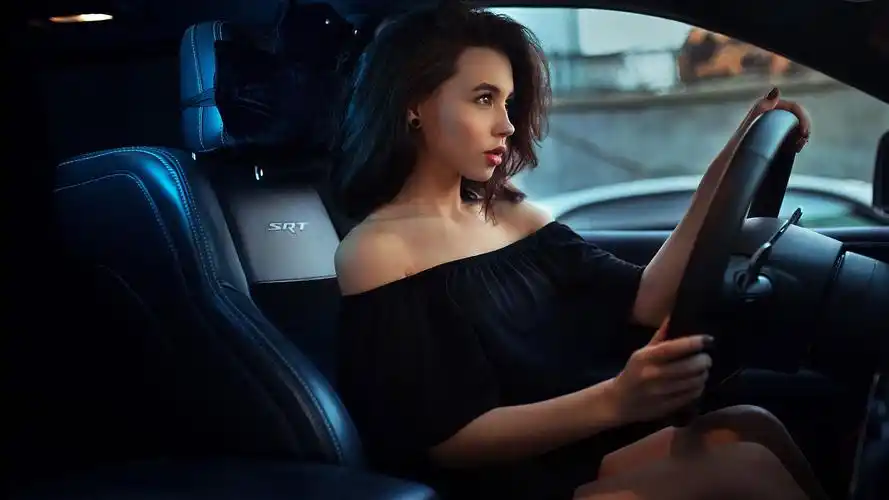 豪车与美女,来来来了解一下.