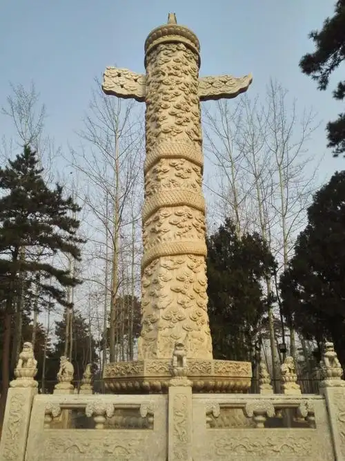 华表又称擎天柱蟠龙柱
