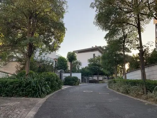 方圆明月山溪 从化温泉度假区 半山别墅 347方308万急售