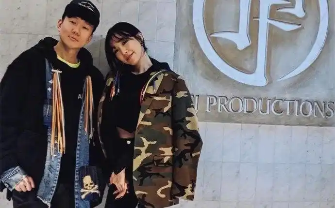 林俊杰tiffany牵手合照被指新恋情 林俊杰女朋友是谁_深圳热线