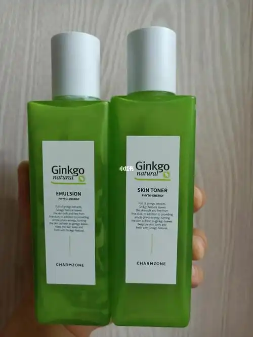 里美这套还是挺好的,玻璃瓶的烟酰胺水乳,因为乳液瓶子找不到了所以